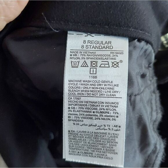 Old Navy Pixie Built In Sculpt Black Pants Size 8 Regular - Picture 5 of 8